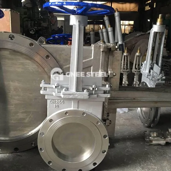 Atsparus peilio vartų vožtuvas